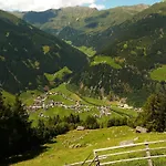 Bioholzhaus Haslinger * ניוסטיפט אים סטובאיטל